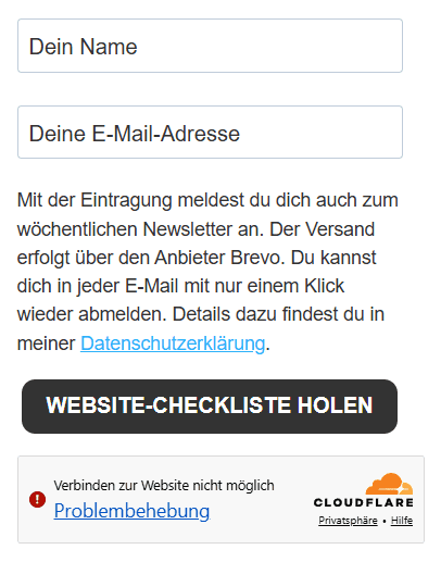 Ein Formular mit Feldern für Name und E-Mail-Adresse, einem Hinweis zum Abonnieren eines Newsletters, sowie einer Cloudflare-Fehlermeldung zu Zugriffsproblemen.